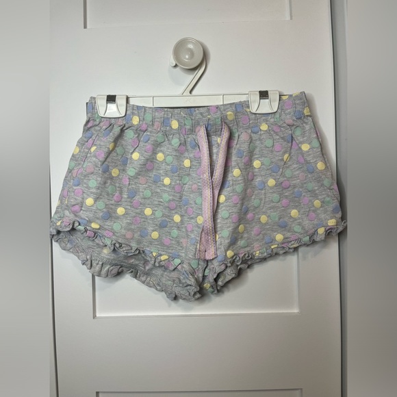 Hi, selling these fantastic pyjama shorts for kids in size M-L. - Picture 1 of 5